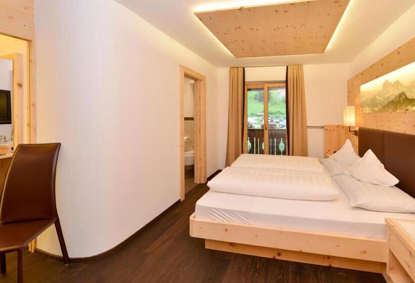 Bed and Breakfast Romantik Villa Cesanueva