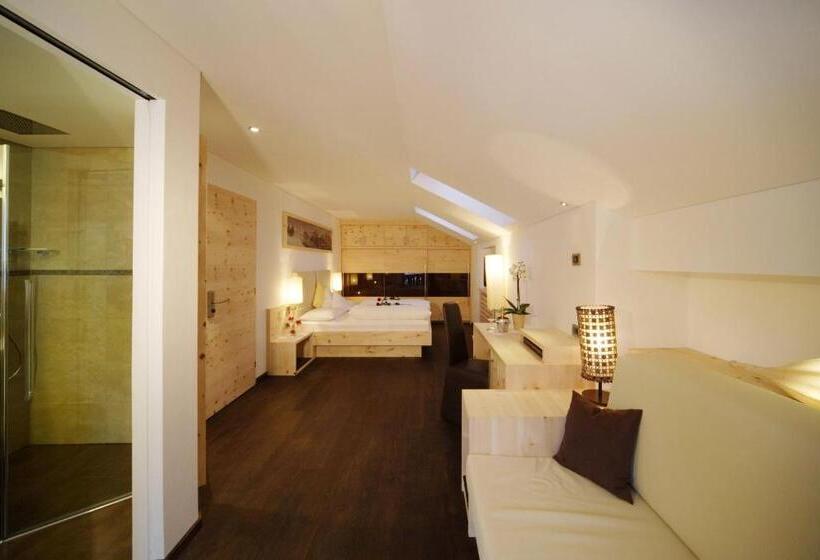 Bed and Breakfast Romantik Villa Cesanueva