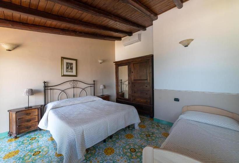 ベッドアンドブレックファースト Villa Sirami