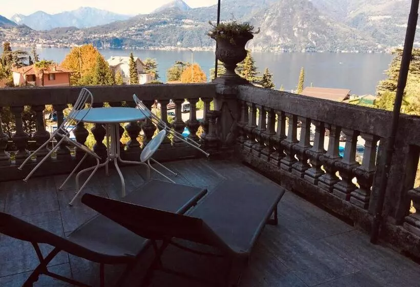 ベッドアンドブレックファースト Villa Varenna