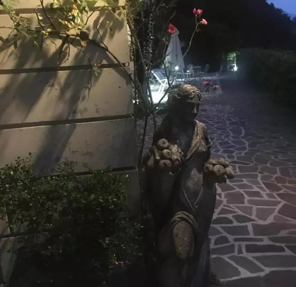 ベッドアンドブレックファースト Villa Varenna