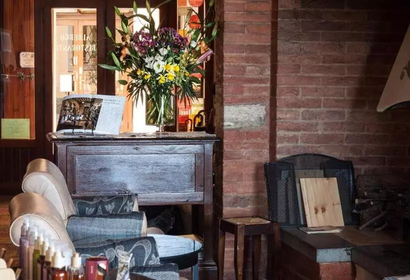 ホテル Albergo Il Giglio