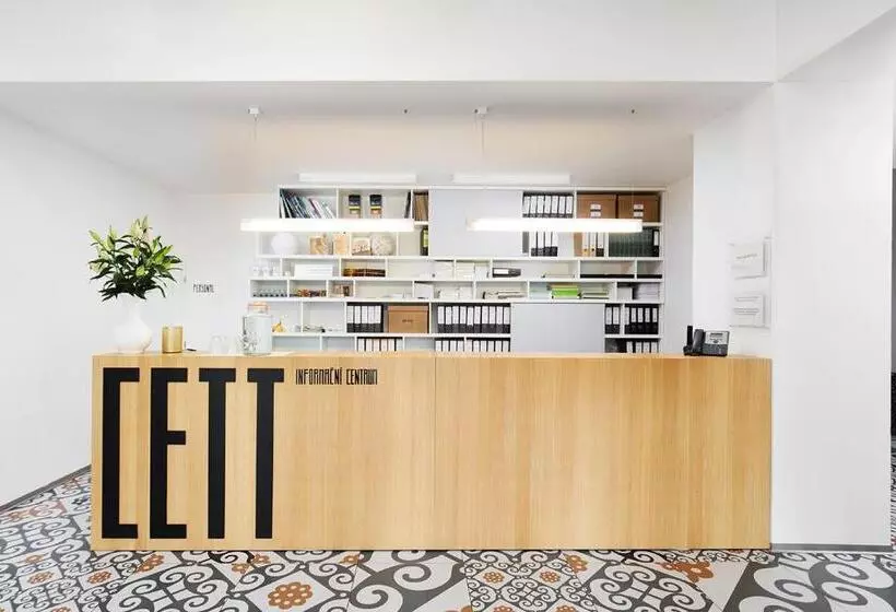ホテル Cett