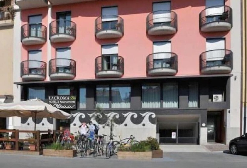 Lacroma Bio Hotel & Apartments