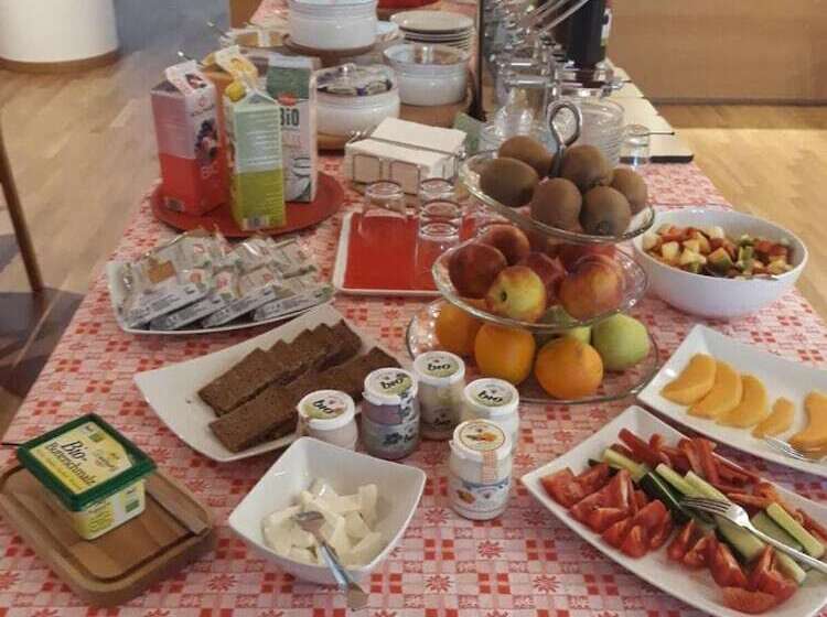 Lacroma Bio Hotel & Apartments