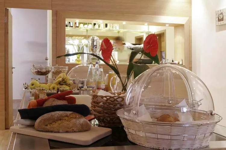 Lacroma Bio Hotel & Apartments