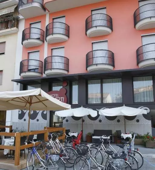 Lacroma Bio Hotel & Apartments