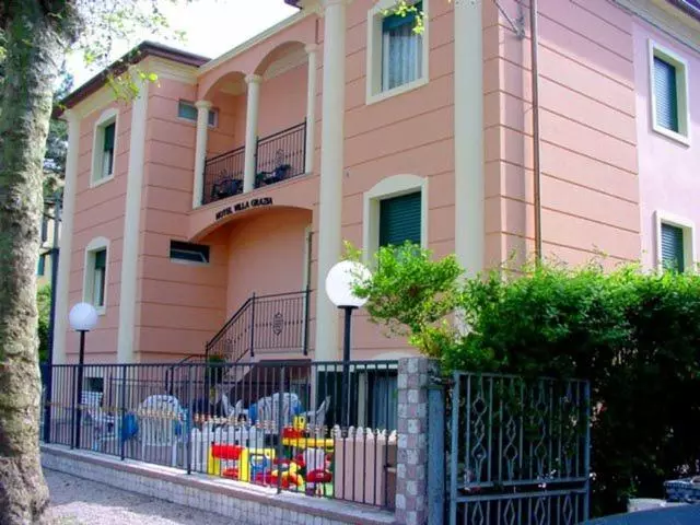ホテル Villa Grazia