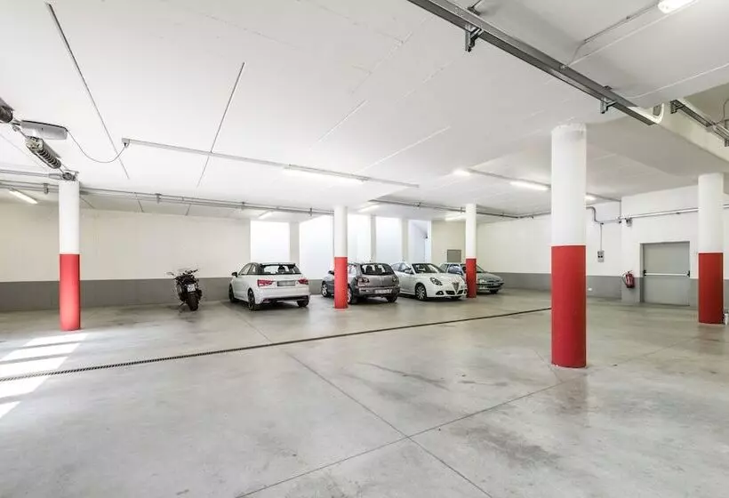 هتل Weisses Rössl   Cavallino Bianco