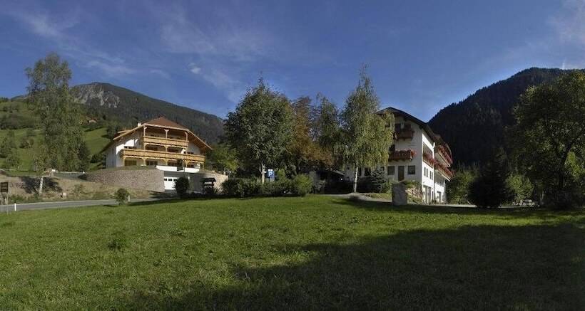 Отель Weisses Rössl   Cavallino Bianco