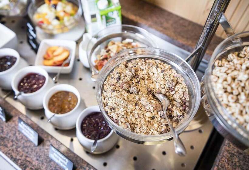 Отель Weisses Rössl   Cavallino Bianco