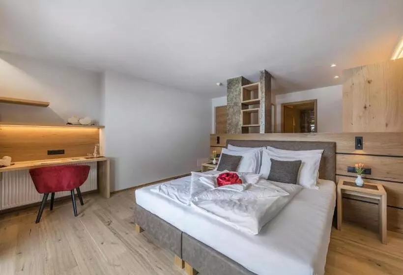 Almhotel Glieshof
