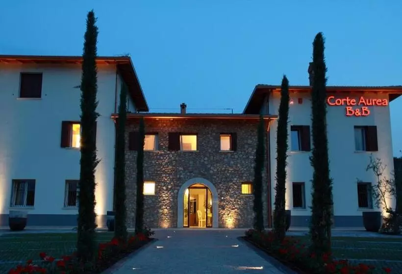 ベッドアンドブレックファースト Agriturismo Corte Aurea