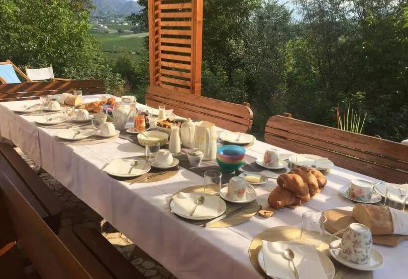 ベッドアンドブレックファースト Agriturismo Lemire