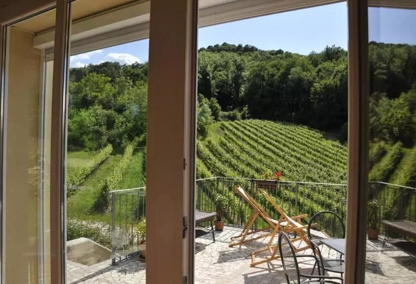 ベッドアンドブレックファースト Agriturismo Lemire