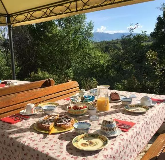 ベッドアンドブレックファースト Agriturismo Lemire