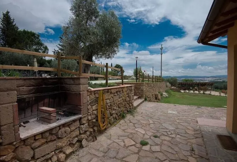 Aamiaismajoitus (B&B) Borgo De Salaioli