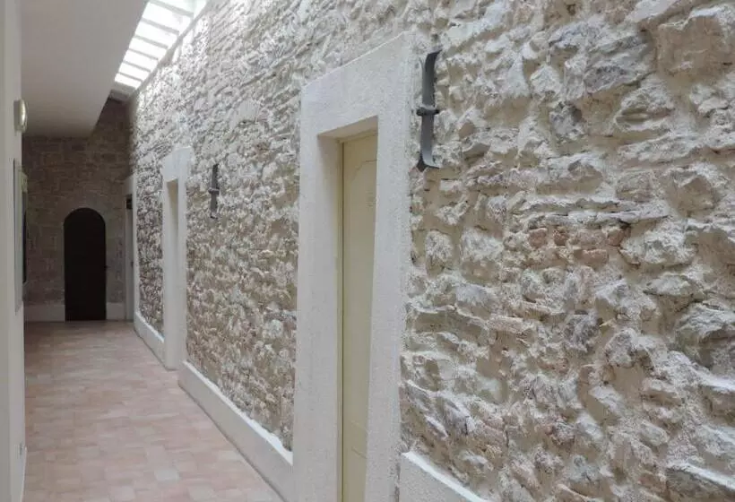 Aamiaismajoitus (B&B) Casa Religiosa Di Ospitalità San Ponziano