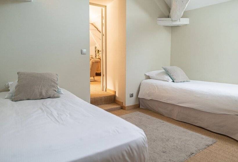 مبيت وإفطار Château De Pierreclos