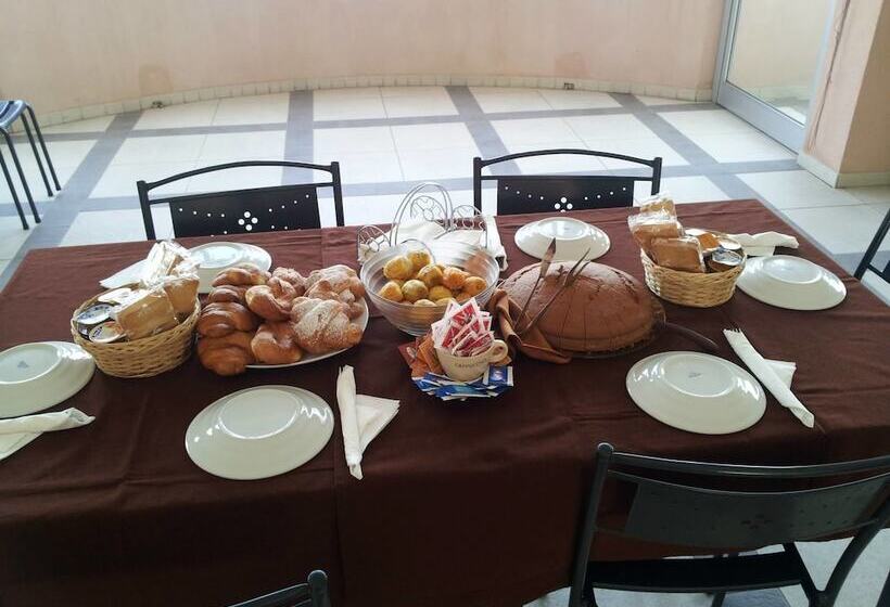 تختخواب و صبحانه Il Giardino Di Ausonia