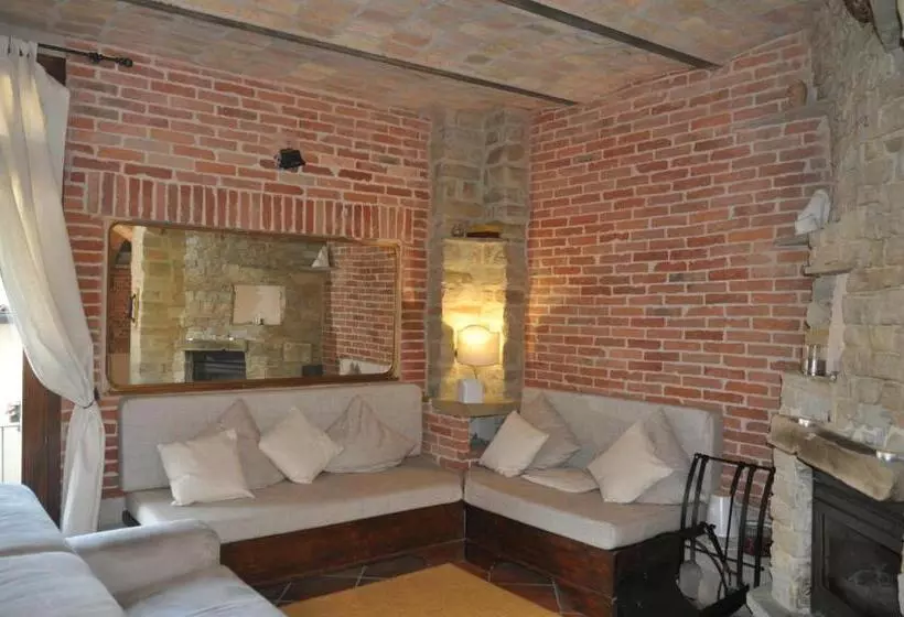 Aamiaismajoitus (B&B) La Giolitta Accomodations