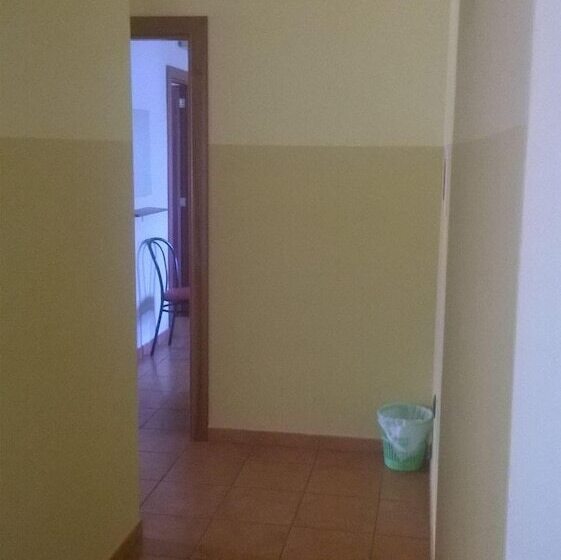 تختخواب و صبحانه Oasi