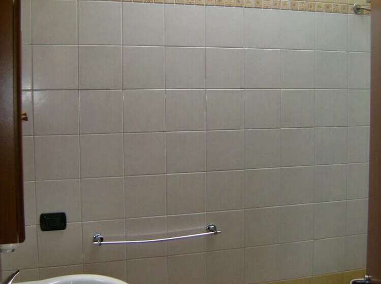 تختخواب و صبحانه Oasi