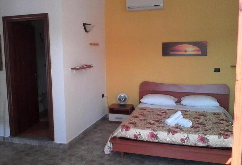 تختخواب و صبحانه Oasi