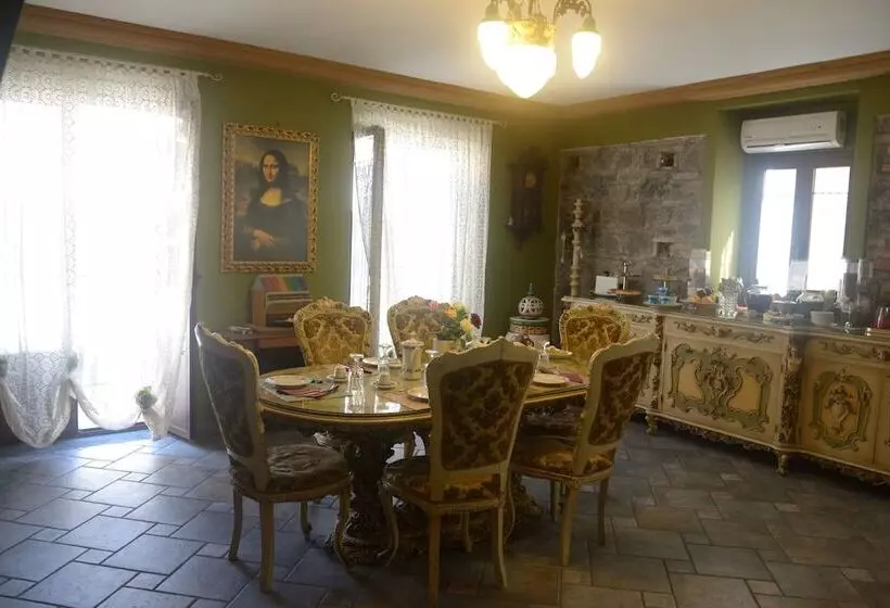 Aamiaismajoitus (B&B) Villa Felice
