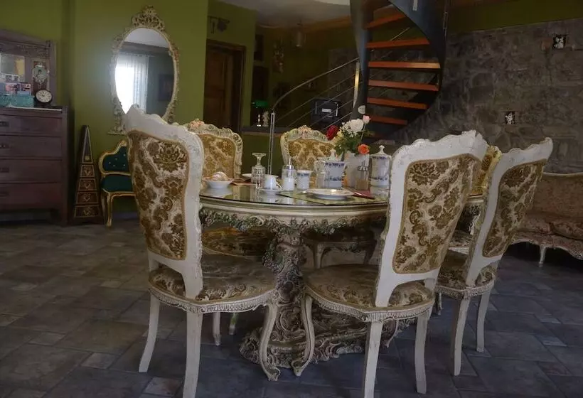 Aamiaismajoitus (B&B) Villa Felice