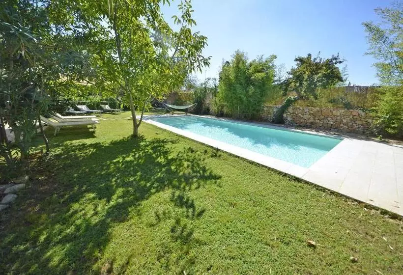 Aamiaismajoitus (B&B) Villa Magnolia