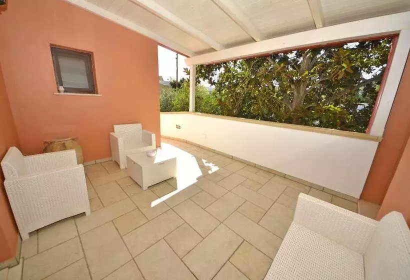 Aamiaismajoitus (B&B) Villa Magnolia