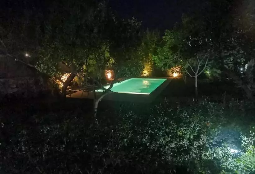 Aamiaismajoitus (B&B) Villa Magnolia