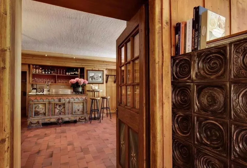 Berghotel Ladinia