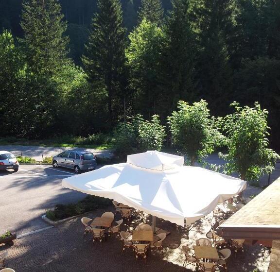 בית מלון כפרי Albergo Nuoitas