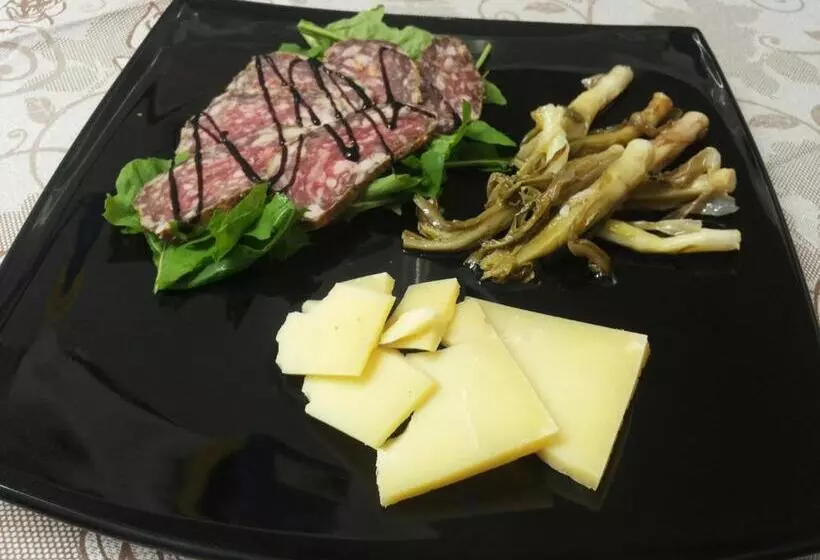 Hotelli Albergo Nuoitas