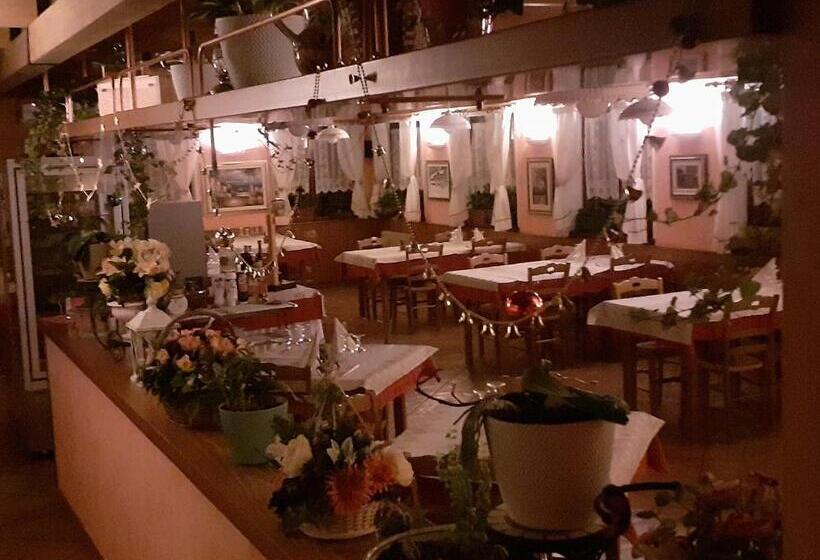 בית מלון כפרי Albergo Nuoitas