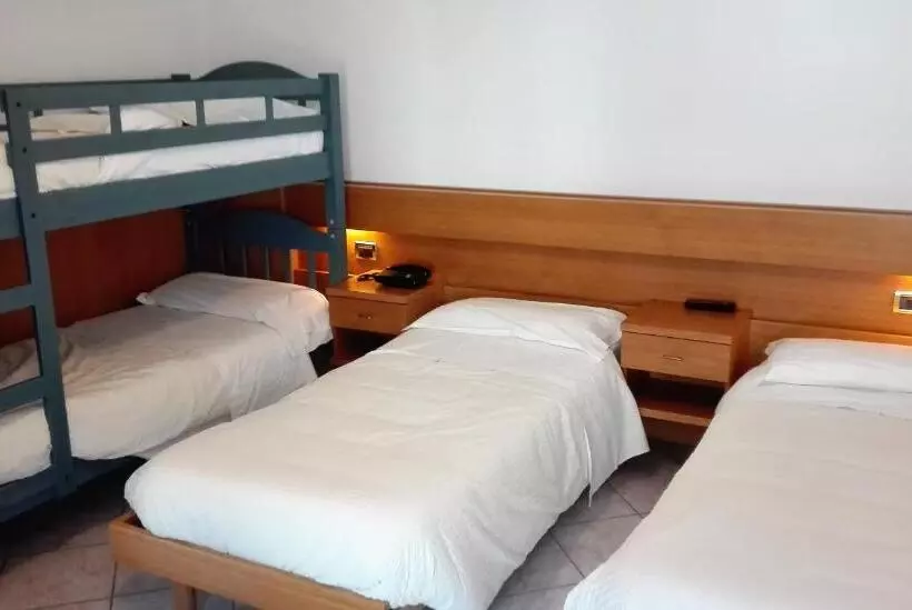 Hotelli Albergo Ristorante Da Neni