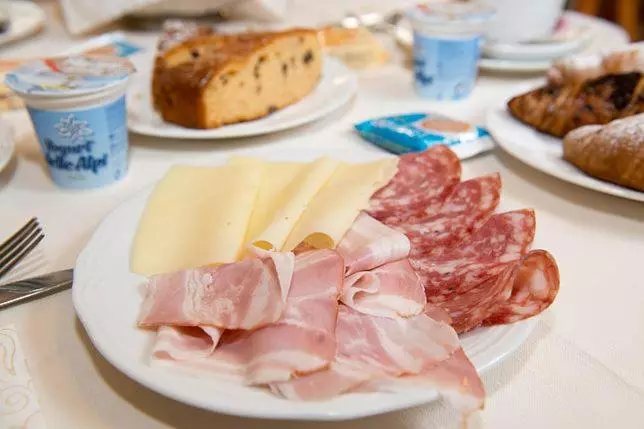 Hotelli Albergo Ristorante Da Neni