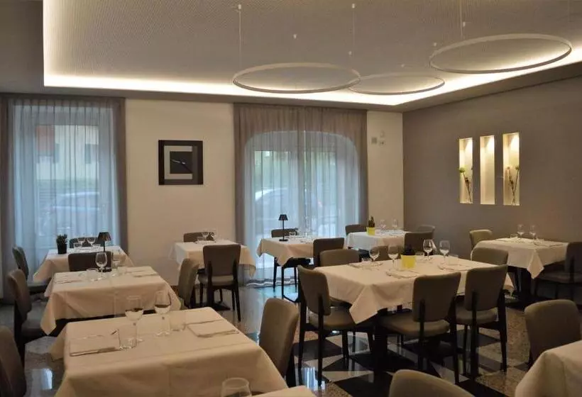 Hotelli Albergo Ristorante Da Neni