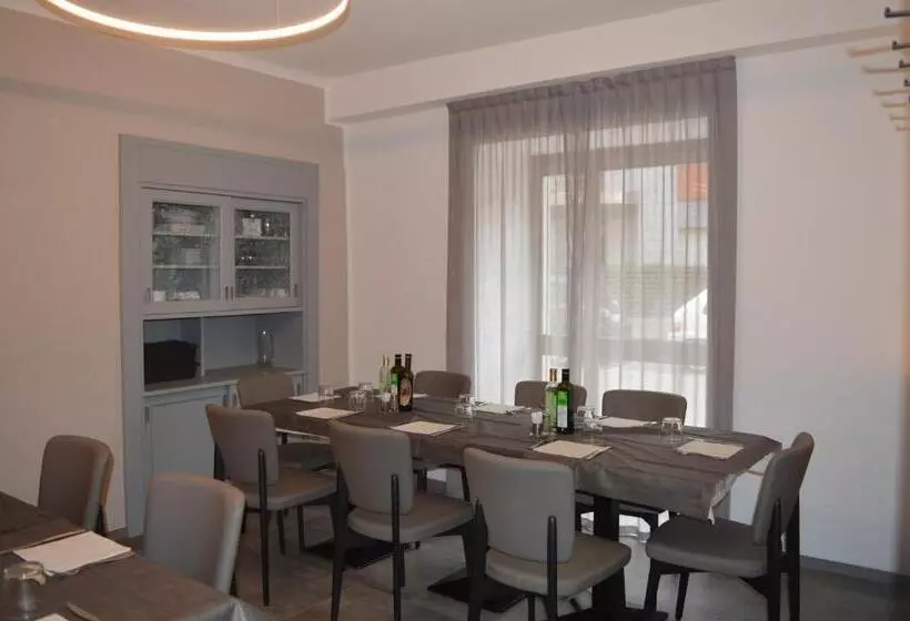 Hotelli Albergo Ristorante Da Neni