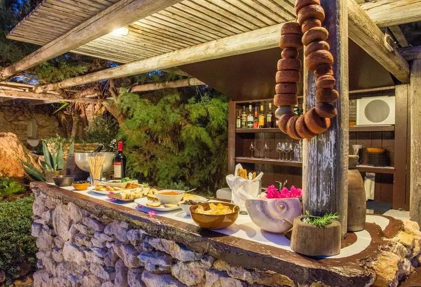 هتل La Calandra Resort