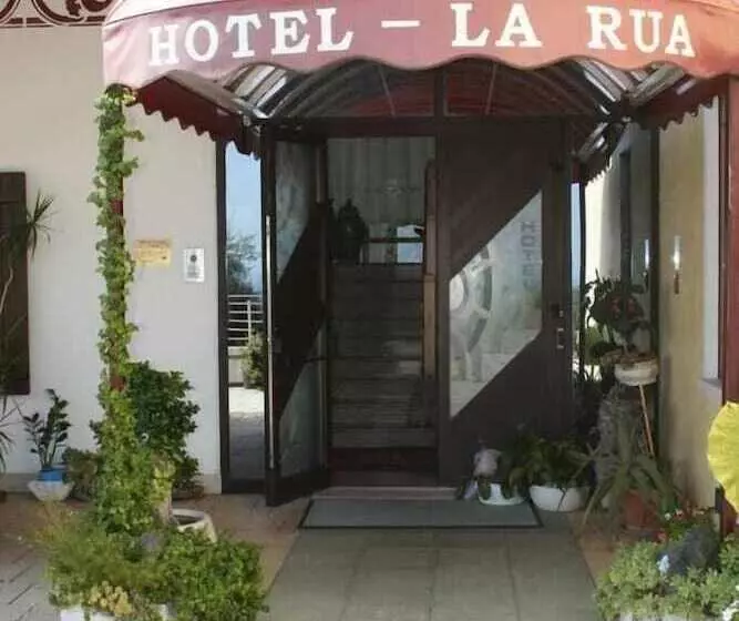 Hotelli Ristorante La Rua