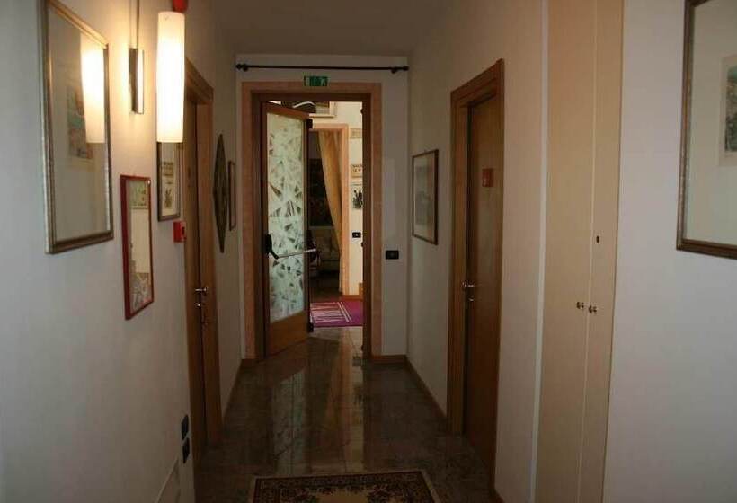 فندق Ristorante La Rua