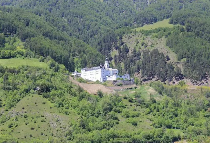 Hotelli Pension & Residence Astoria