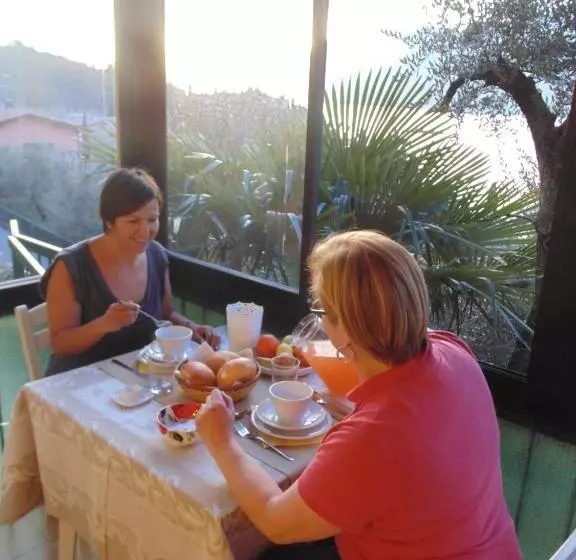 Hotelli Villa Emma Malcesine