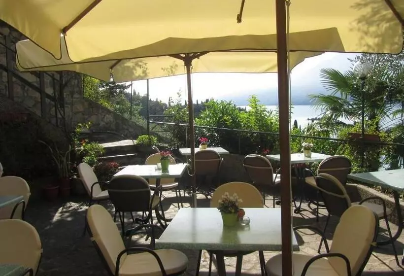 Hotelli Villa Emma Malcesine