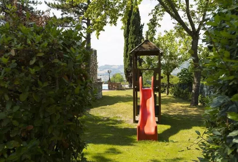 Hotelli Villa Serra Alta