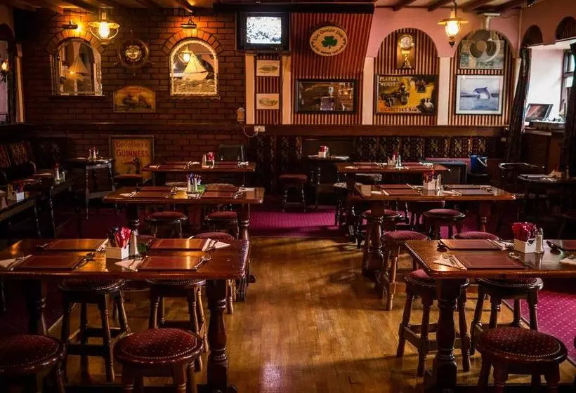 ベッドアンドブレックファースト The Dingle Pub Rooms
