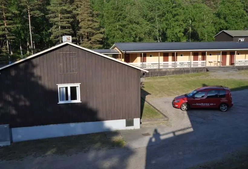 Retkeilymaja Källviken Semesterby